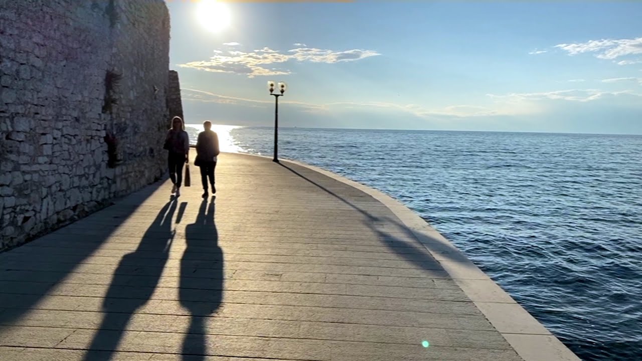 Poreč (Istria-🇭🇷Croatia): a relaxing walk through the historic centre at the end of the day