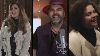 Video thumbnail of "Mijares, Lucero & Lucero Mijares - Noche De Paz (Video Oficial)"