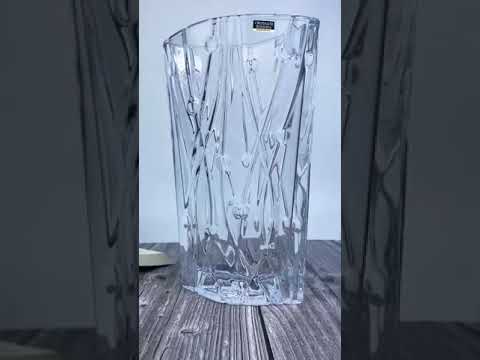 Ваза скляна для квітів Bohemia Labyrinth 35.5 см 8KC87/99J52/355, видео 1