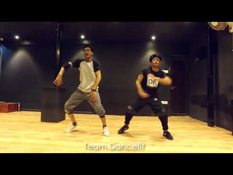 illegal-weapon-x-mi-gente-one-take-tejas-dhoke-choreography-team-dancefit
