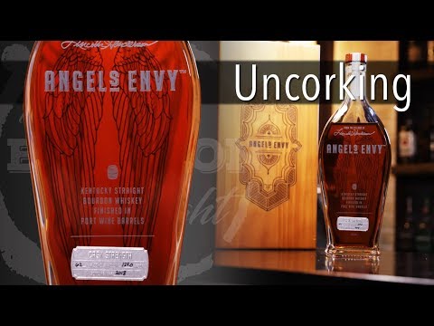 Video: Ska Du Plocka Upp Den Nya Cask Strength Bourbon Från Angel's Envy?