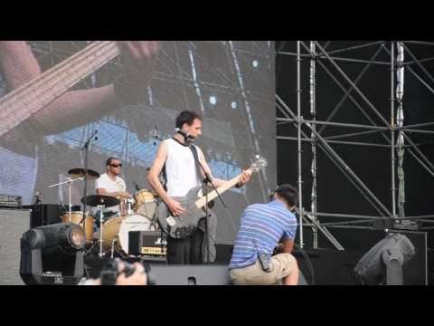 Clip from Shanghai MIDI Festival 上海迷笛音乐节片断 Audio ruined