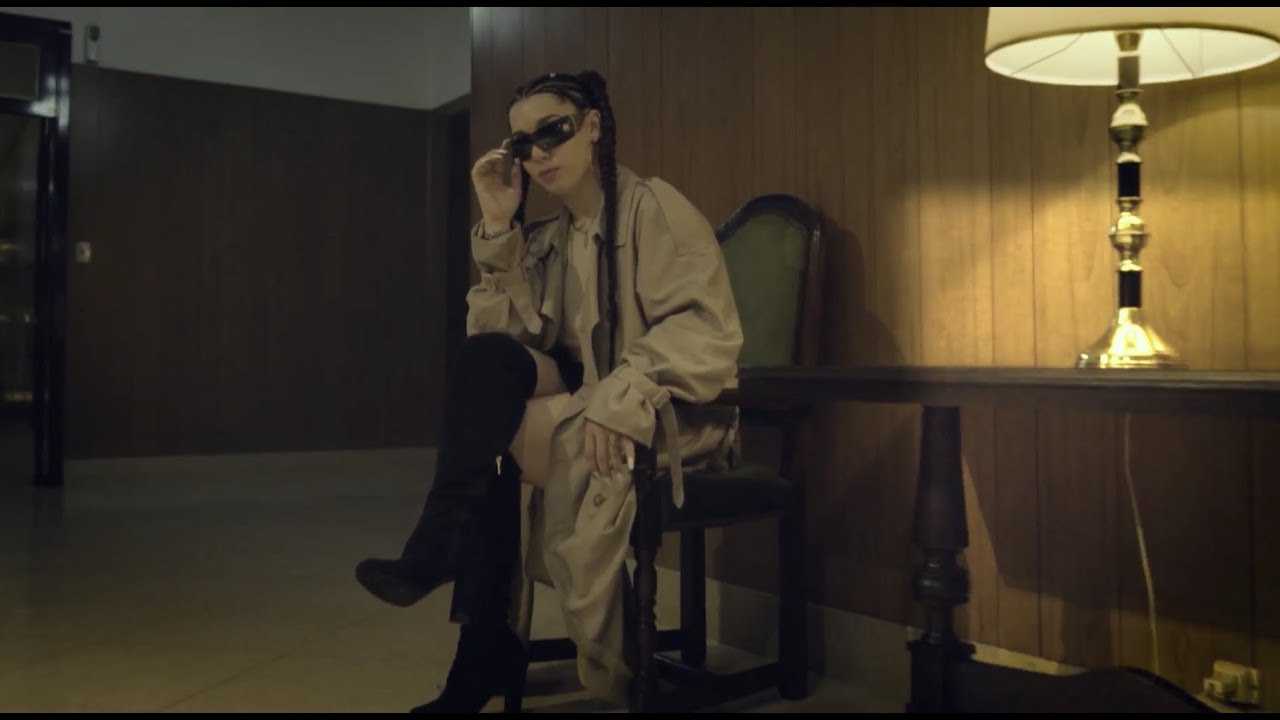 Regardez FLY - SOUI UNO (VIDEO OFICIAL) sur YouTube Regardez FLY - SOUI UNO (VIDEO OFICIAL) sur YouTube