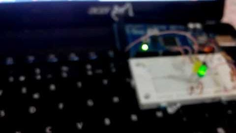 Contador binario 2 -bit arduino UIS Grupo J3-D