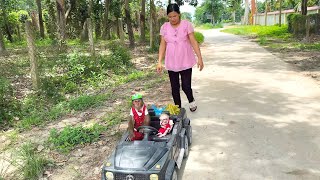 So Excited! CUTIS Drives the Supercar with Mom & Baby Monkey