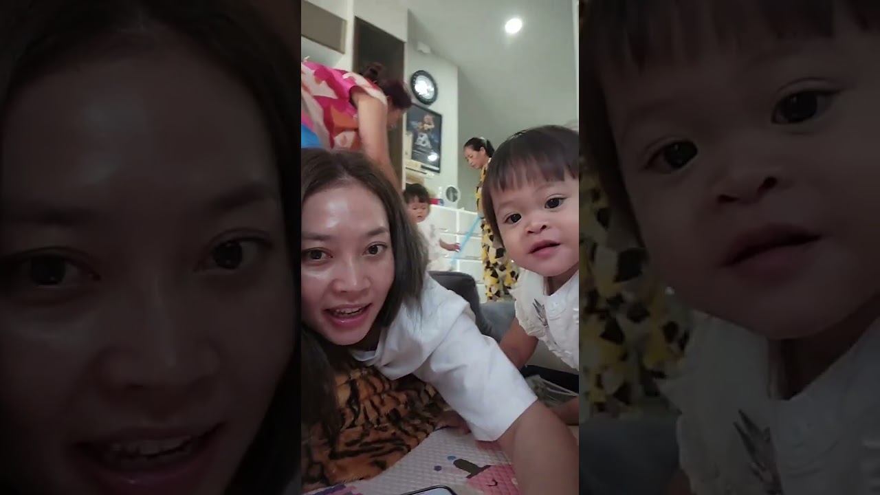 อยู่กับแม่จ๋าและคุณยาย