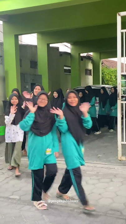 Jalan Sehat Santri Putri Jabal Noer