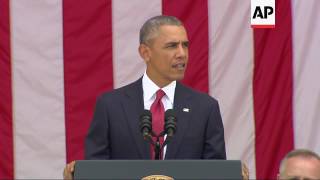 Obama Honors Fallen Soldiers on Memorial Day