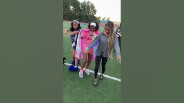 shamar dance on the turf 😭⏰🤏 #clockdat #schoollife #shamar #shamardance #bape #dance