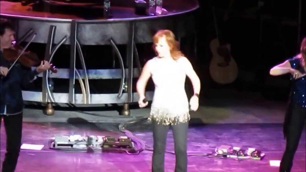 reba mcentire tour opener