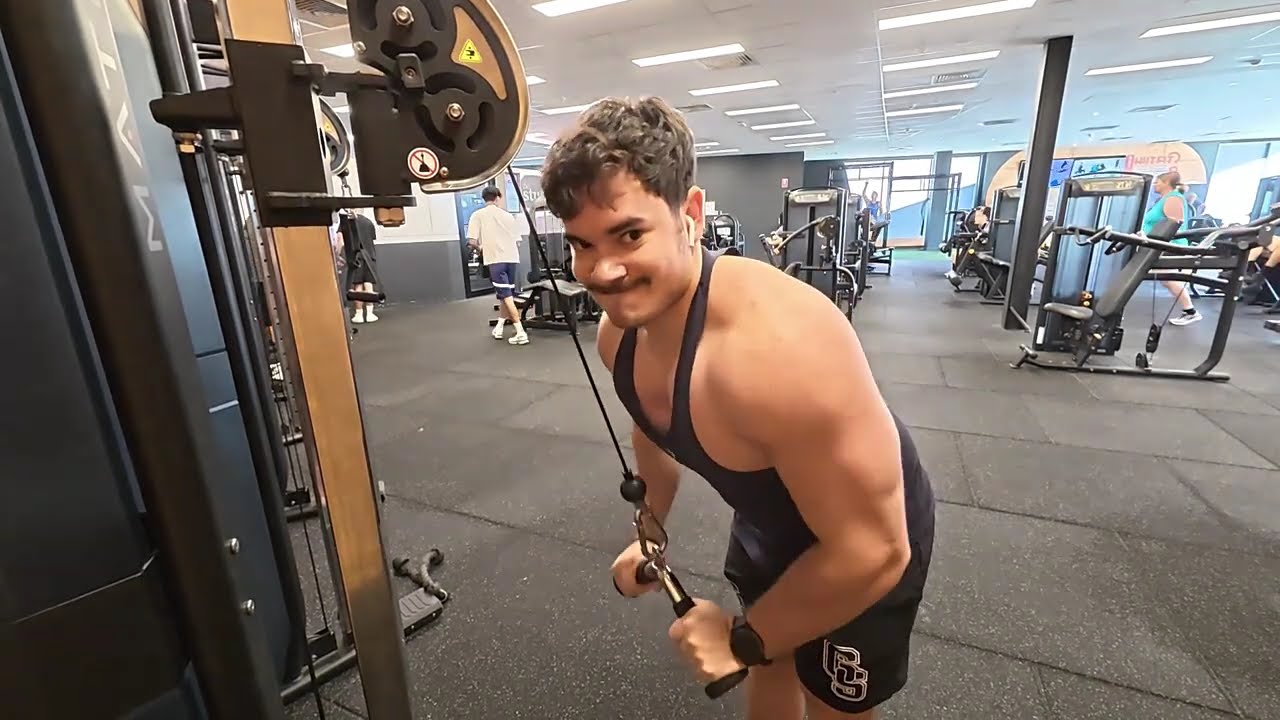 Cutting 2025 | Day 4 - Chest and Triceps