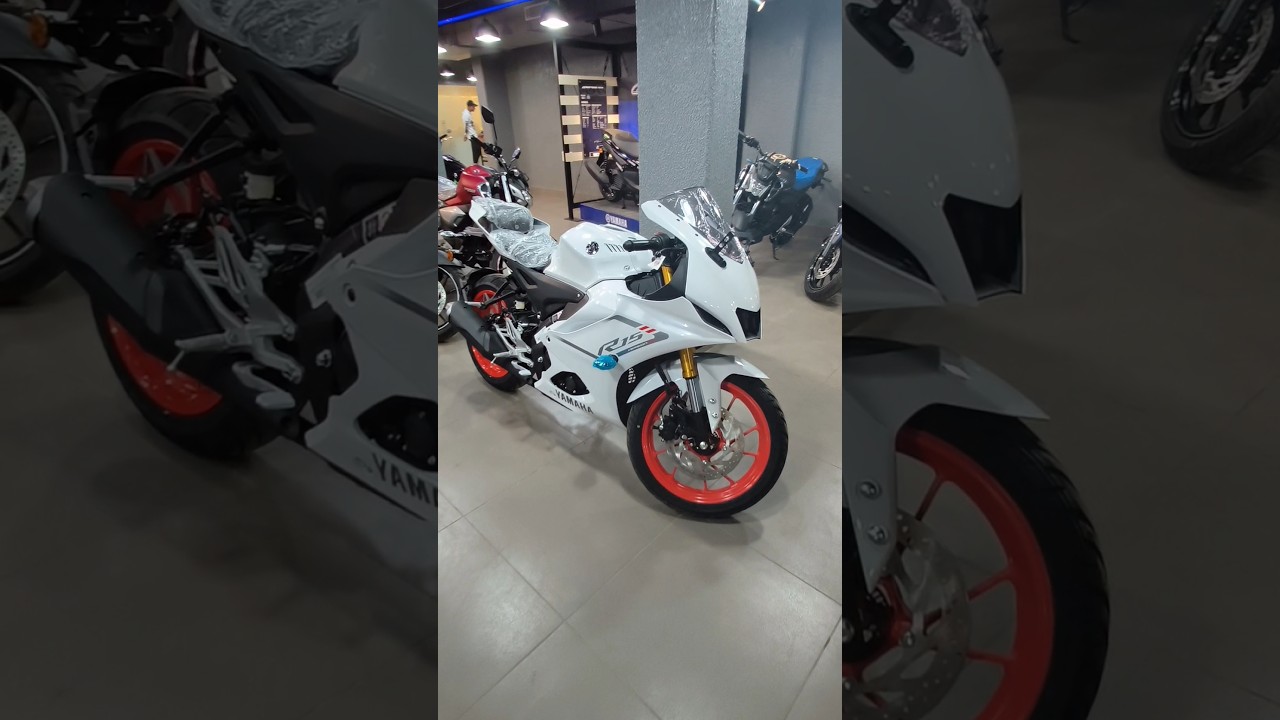 ₹43,600 Down Payment महीने की EMI Cost ₹5,600❤️ Yamaha R15 V4 White Colour #yamaha #r15 #r15v4