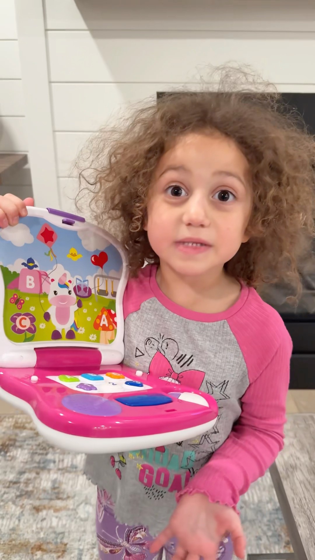 Sierra teaches Rhia age appropriate ways to learn and play #shorts