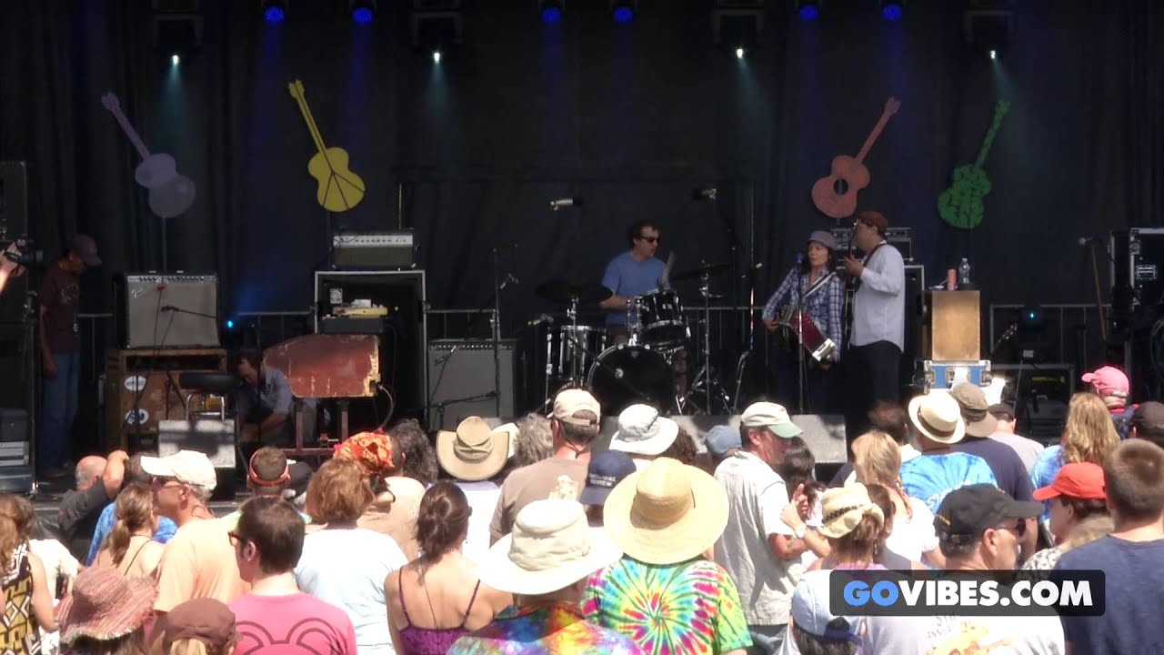 Donna The Buffalo performs “Chocolate Three Step” at Gathering of the Vibes Music Festival 2014