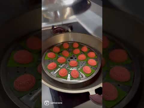 The traditional Ang Ku Kueh, for baby fullmoon gift