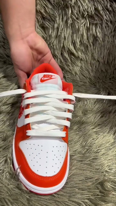 will I get these laces with supreme low black airforce 1s? The listing  states “must include spare laces” I'm presuming it's just plain black and  also the supreme laces? : r/stockx