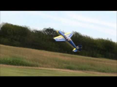 Extreme Flight 88" EDGE 540T -3 Pilots