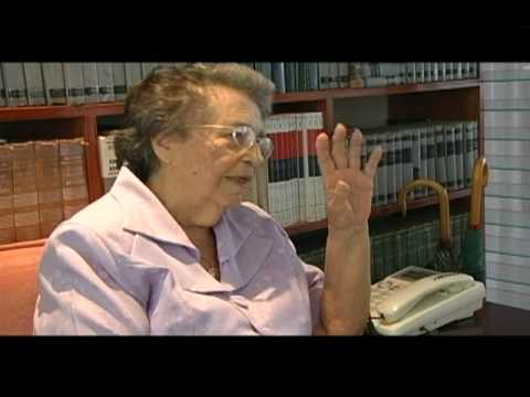 Profesora Evelia Alvarado - Directora del Centro R...