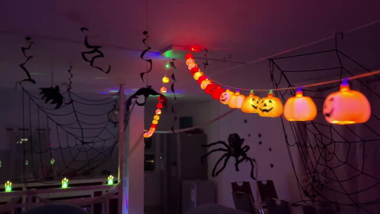 Halloween in Sunshine villa M