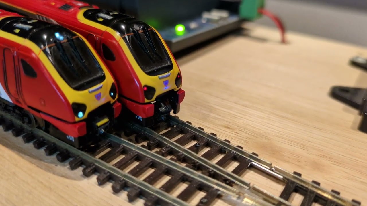 Watch Dapol Class 220 Virgin Voyager Directional Lighting LED Repair video