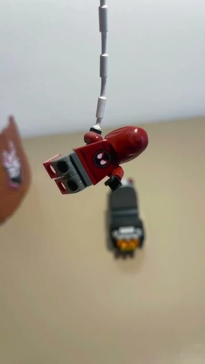 Погоня за угонщиком #лего #lego #animation #легомир #человекпаук #venom ...