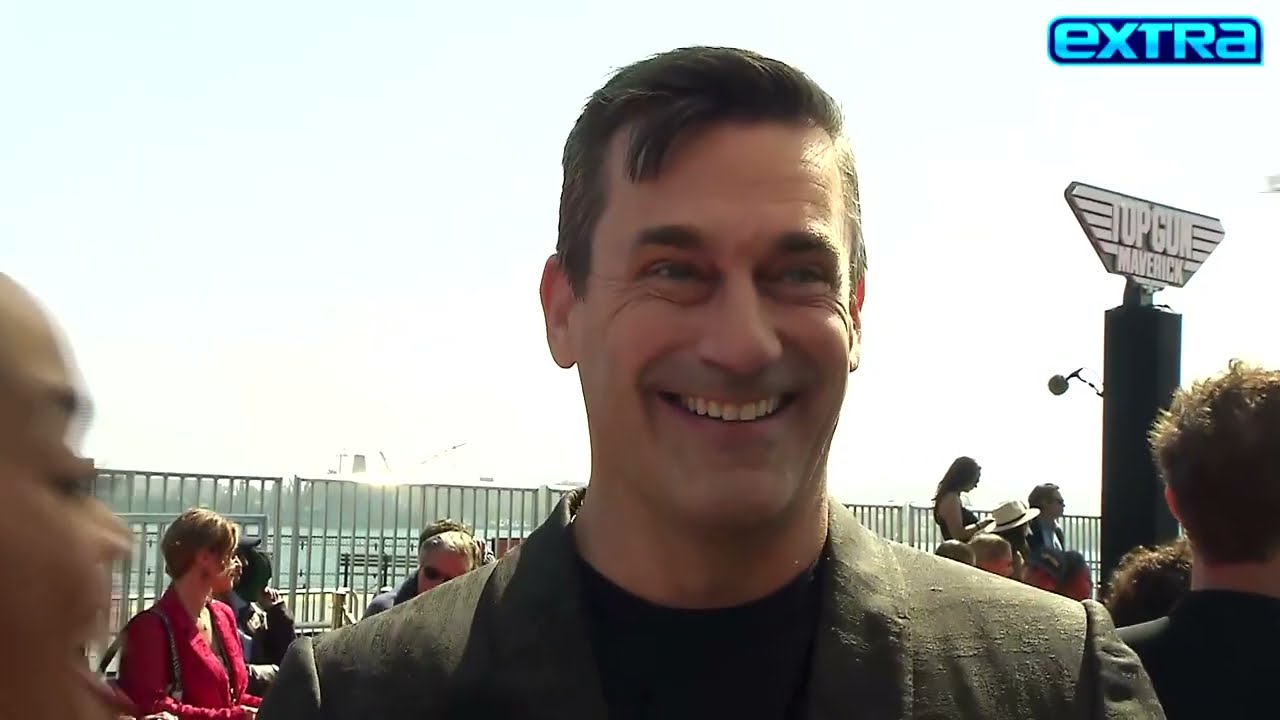Top Gun: Jonn Hamm REACTS to Tom Cruise’s Helicopter Premiere Entrance