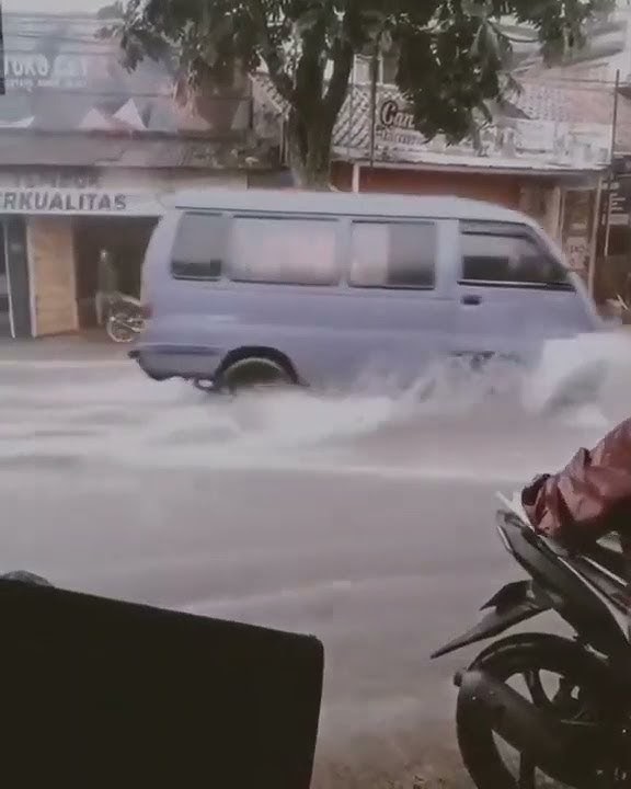 lucu bikin ketawa ngakak langit bisakah kau turunkan hujan dengan uang 😂🤣🤣