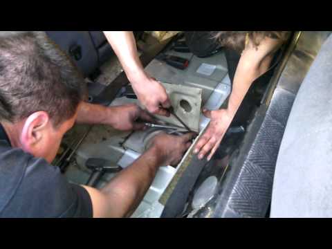 Replacing the fuel pump Ford Escort 1.6 16v - Zamena pumpe Escort 1,6 16v