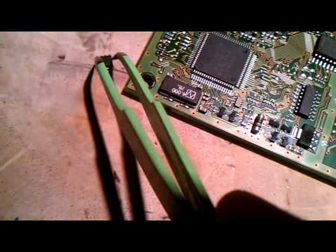Clio UHC EPROM 93C66 Dump to extract pin code APV