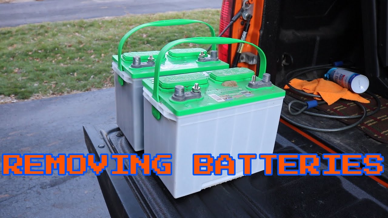 Charging RV batteries - YouTube