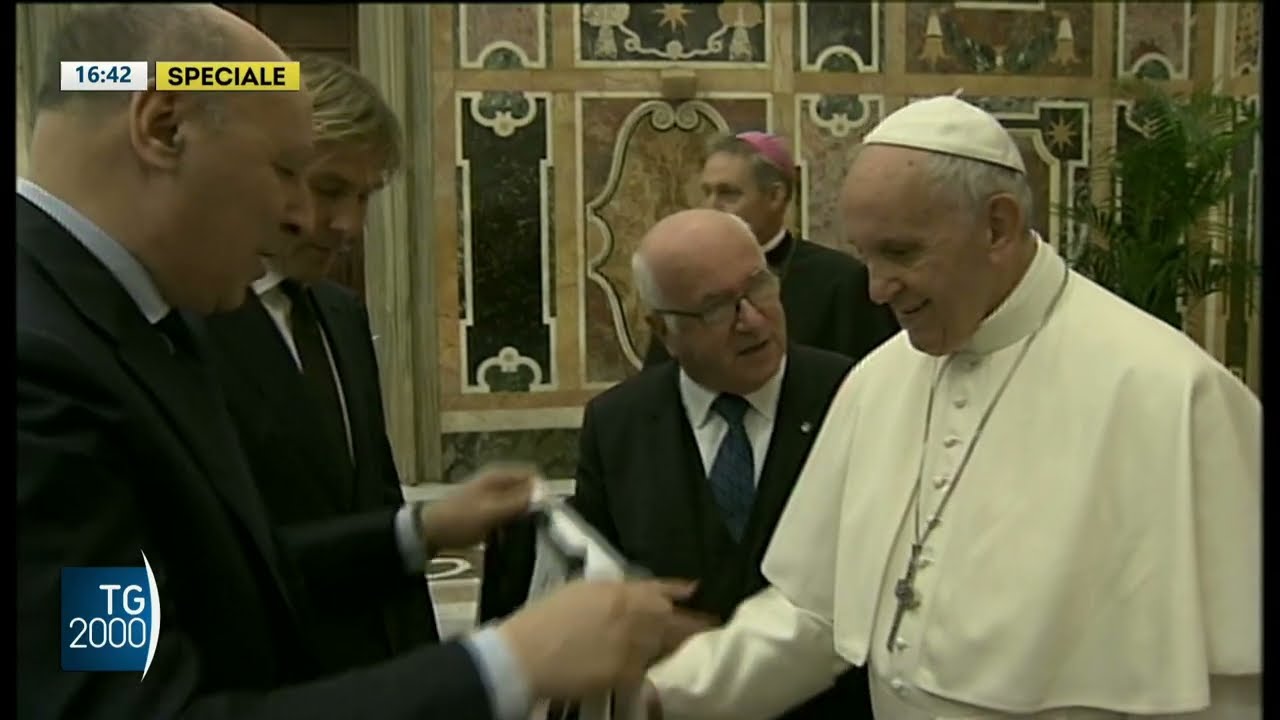 Sport e calcio in lutto per Papa Francesco. Sabato stop alle partite