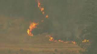 Raw video: Sky 8 flies over Riverside Fire near Estacada, Oregon