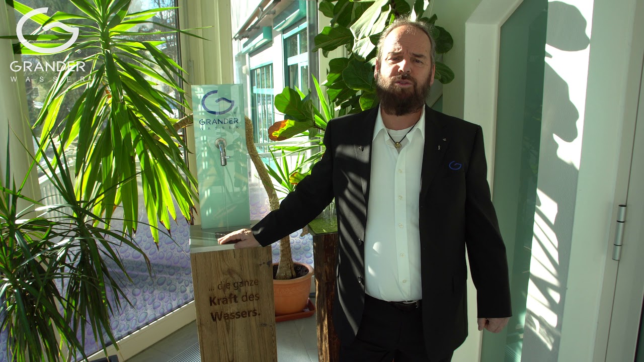 Johann Grander beschäftigt sich mit der Frage was Wasseranomalien sind ...