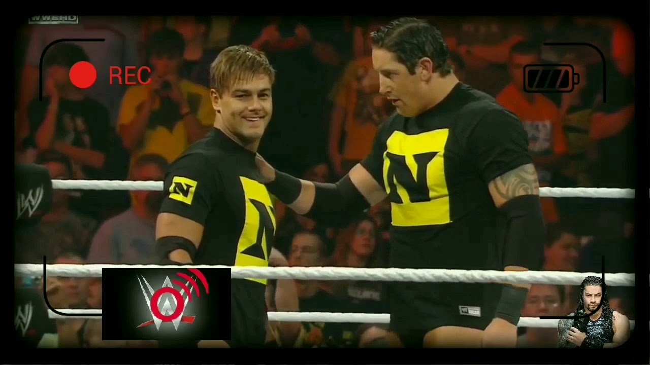 WWE John Pinga vs Randi Ortos Lucha de mesas Loquendo Parodia.