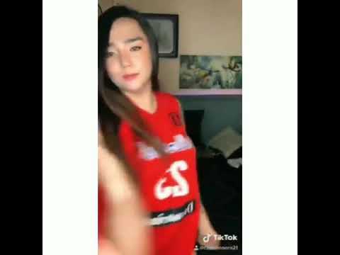 #tiktok #vilar TIK-TOK GG goyang buka baju wanita montok jangan lupa subscribe ya Ama like nya