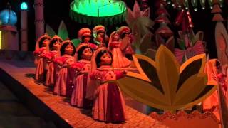It's a Small World Disney Ride Holiday 2015