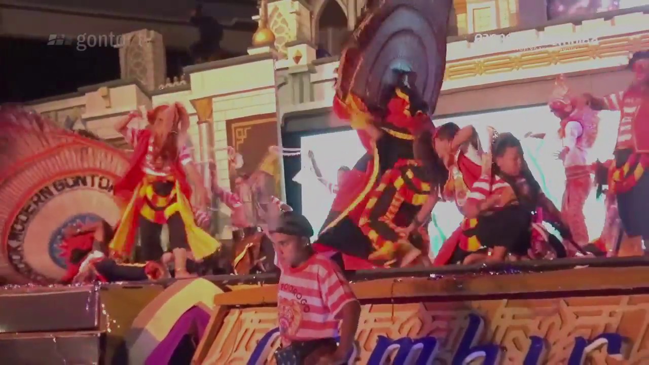 Reog revolution of Ponorogo   Panggung Gembira 690   Identity Generation