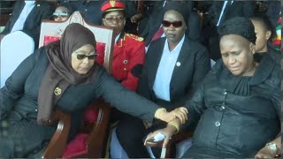 Maskini Mke wa Magufuli amwaga tena Machozi, Rais Samia aacha mengine na kuamua kumbembeleza