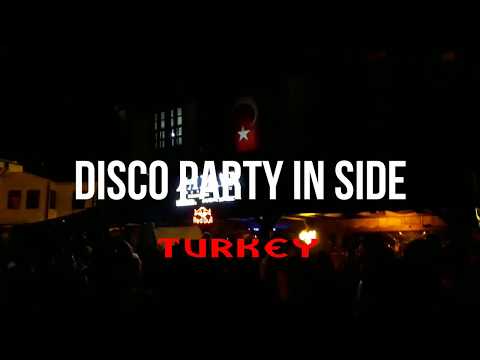 DISCO PARTY IN