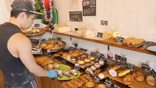 Very popular restaurant with a flood of regular customers.Bakery run by father and son is too nice.