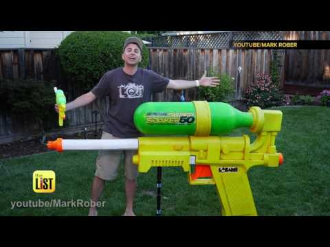 GIANT Super Soaker