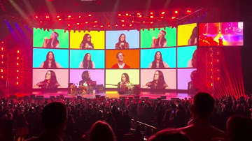 Alanis Morissette - Ironic [Live] Comedic Intro (2025) - The Colosseum at Caesars Palace