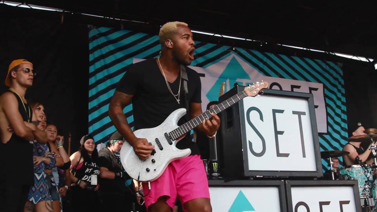 Ernie Ball: Warped Tour  - Dan From Set It Off and His Music Man Luke Guitar