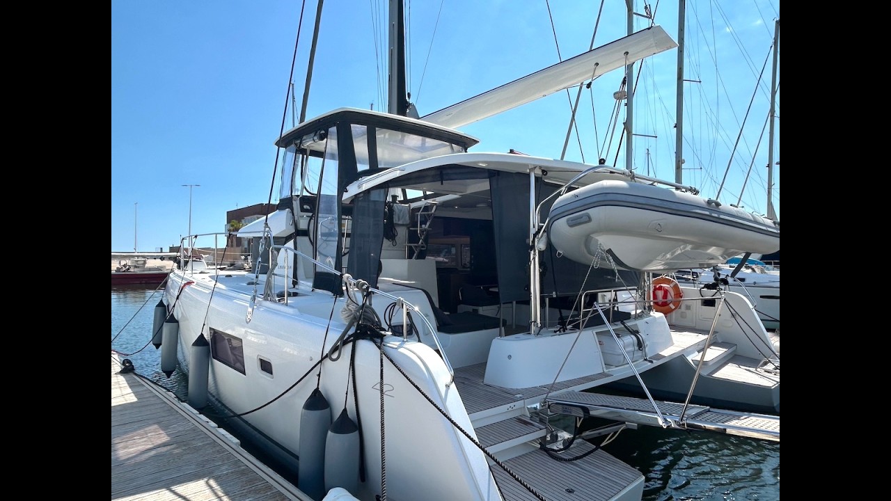 ⁣Lagoon 42 2021, version 3 cabinas en venta. Video visita.