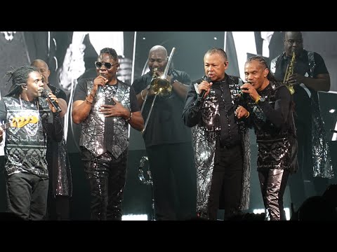 Earth, Wind & Fire Live 2022 🡆 Full Show ⬘ 23 Songs 🡄 Sept 14