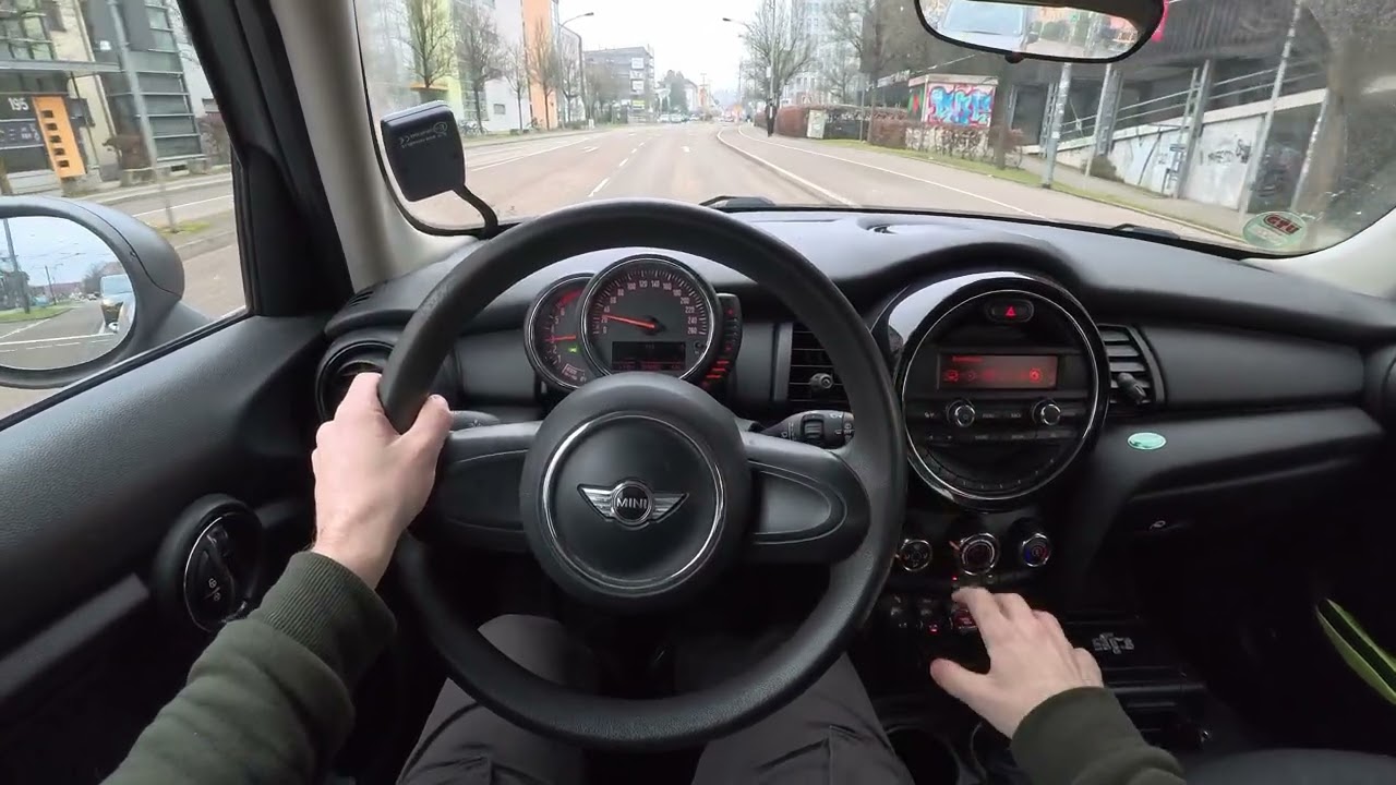 2017 Mini One 5-Door with 224.000km (1.2 | 102 hp) - POV Drive