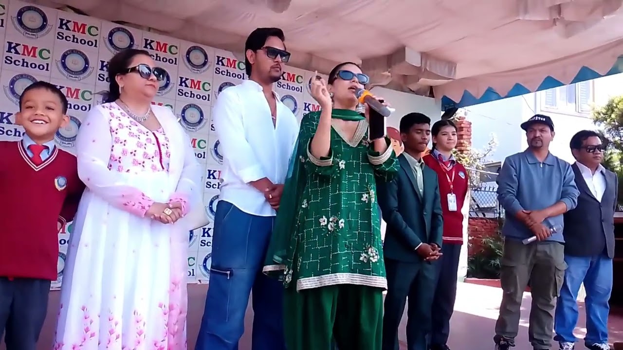 स्कुलमा नीता सङै भेटिए अशोक दर्जी #dibyadristi #ashokdarji #neetadhungana #tankabudathoki #arashok 