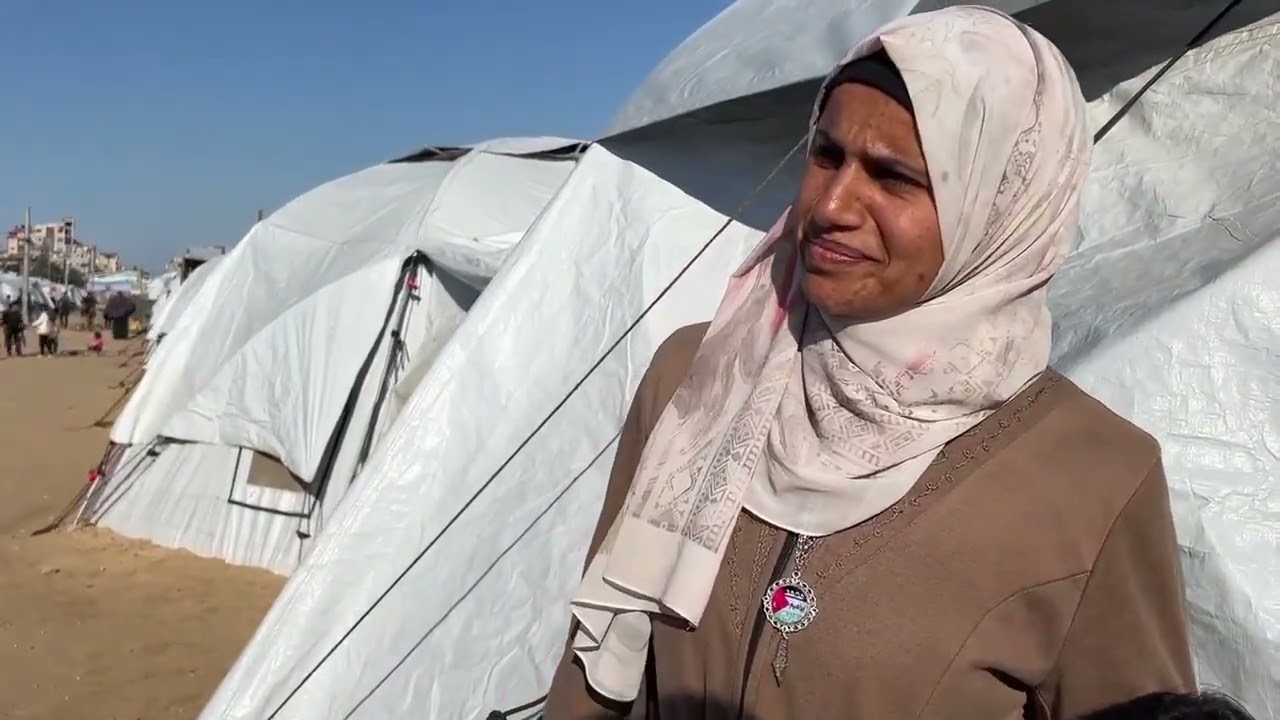 جولة إنسانية داخل مخيمات غزة وتوزيع زكاة المال للأسر المحتاجـة💔