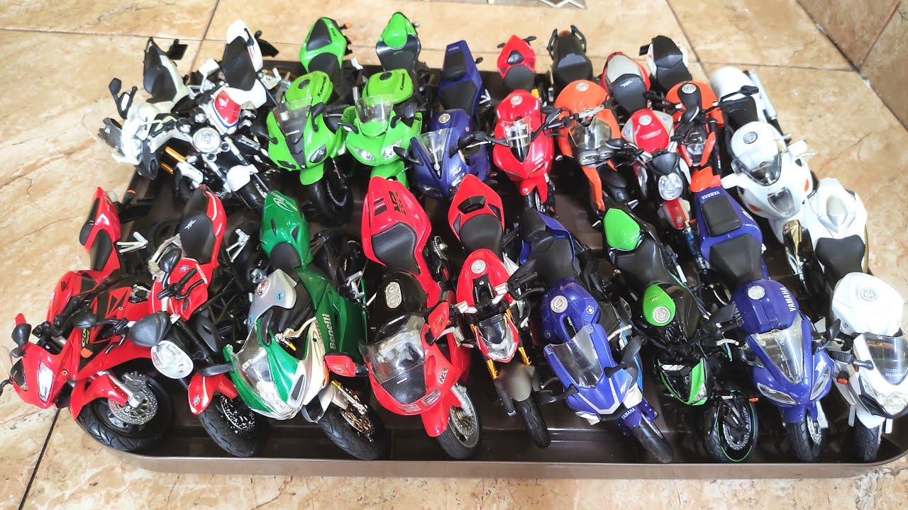 Huge Collection Of Diecast Model Motorcycles Maisto, Newray, Automaxx