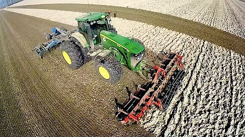 John Deere 8230 using iTEC Pro Automatic Turning -...